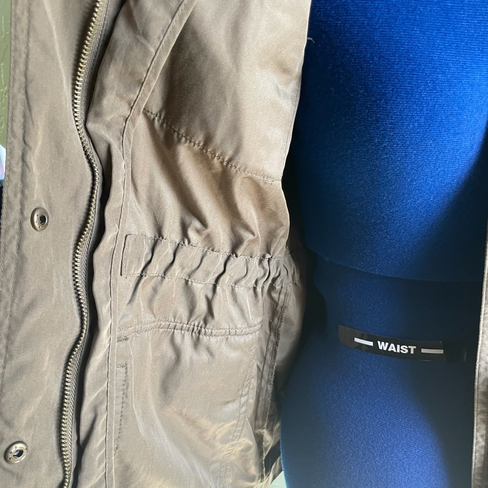 Jacket - Picture 2 of 9